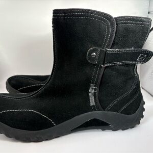 Clarks Privo Women’s Size 9 M Suede Black Waterproof Ankle Boots